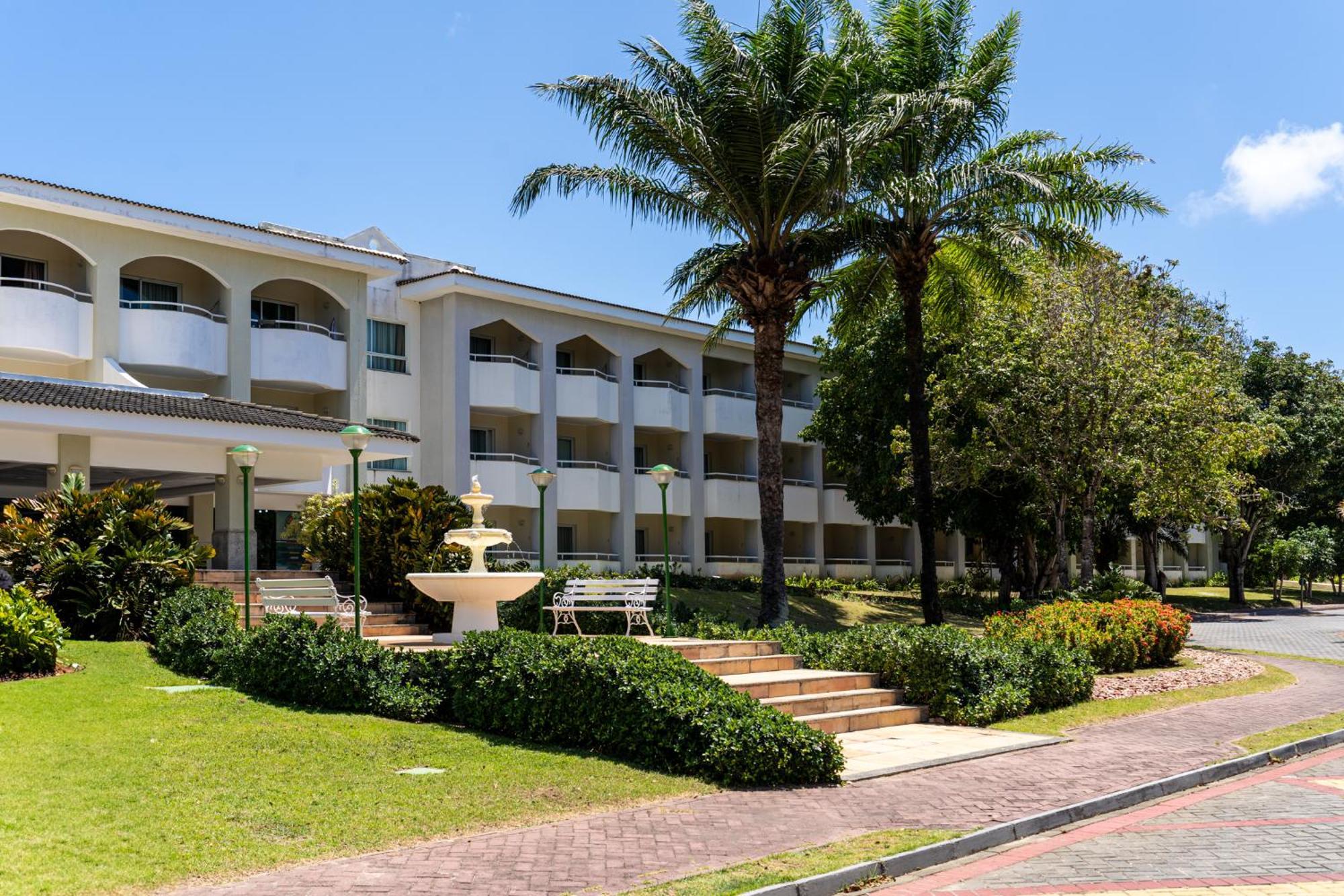 Bahia Plaza Hotel Busca-Vida Exterior foto